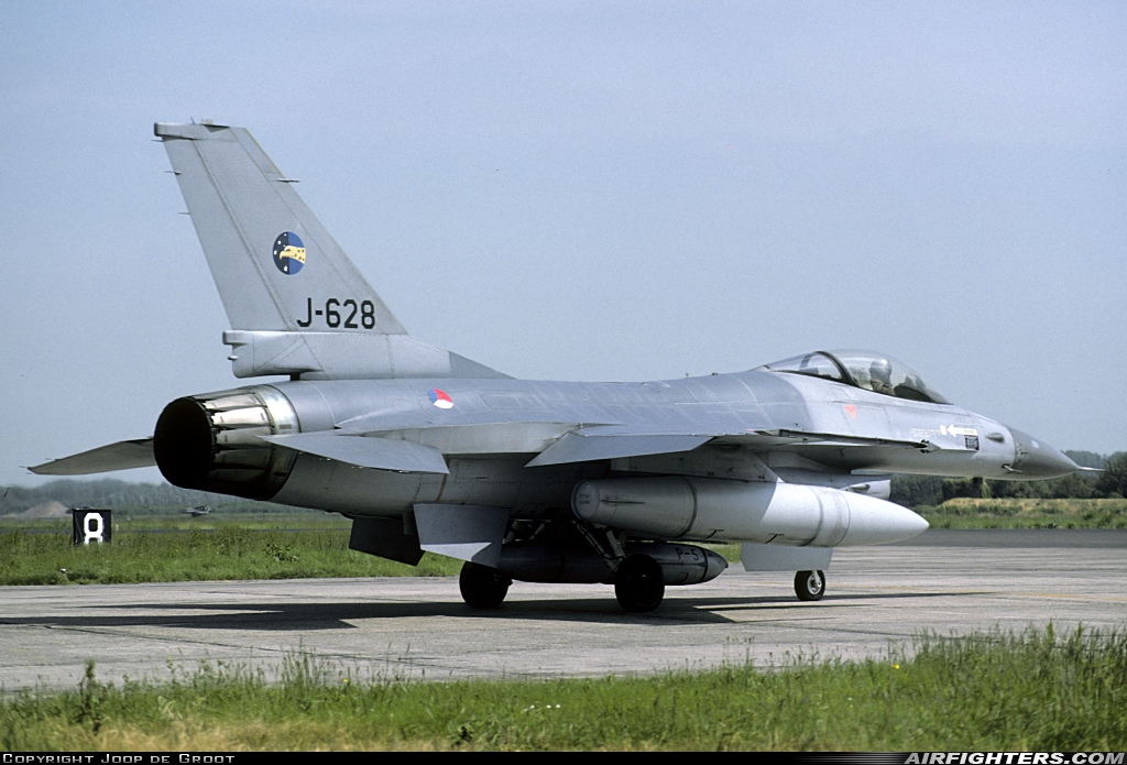 Netherlands - Air Force General Dynamics F-16A Fighting Falcon J-628 at Leeuwarden (LWR / EHLW), Netherlands