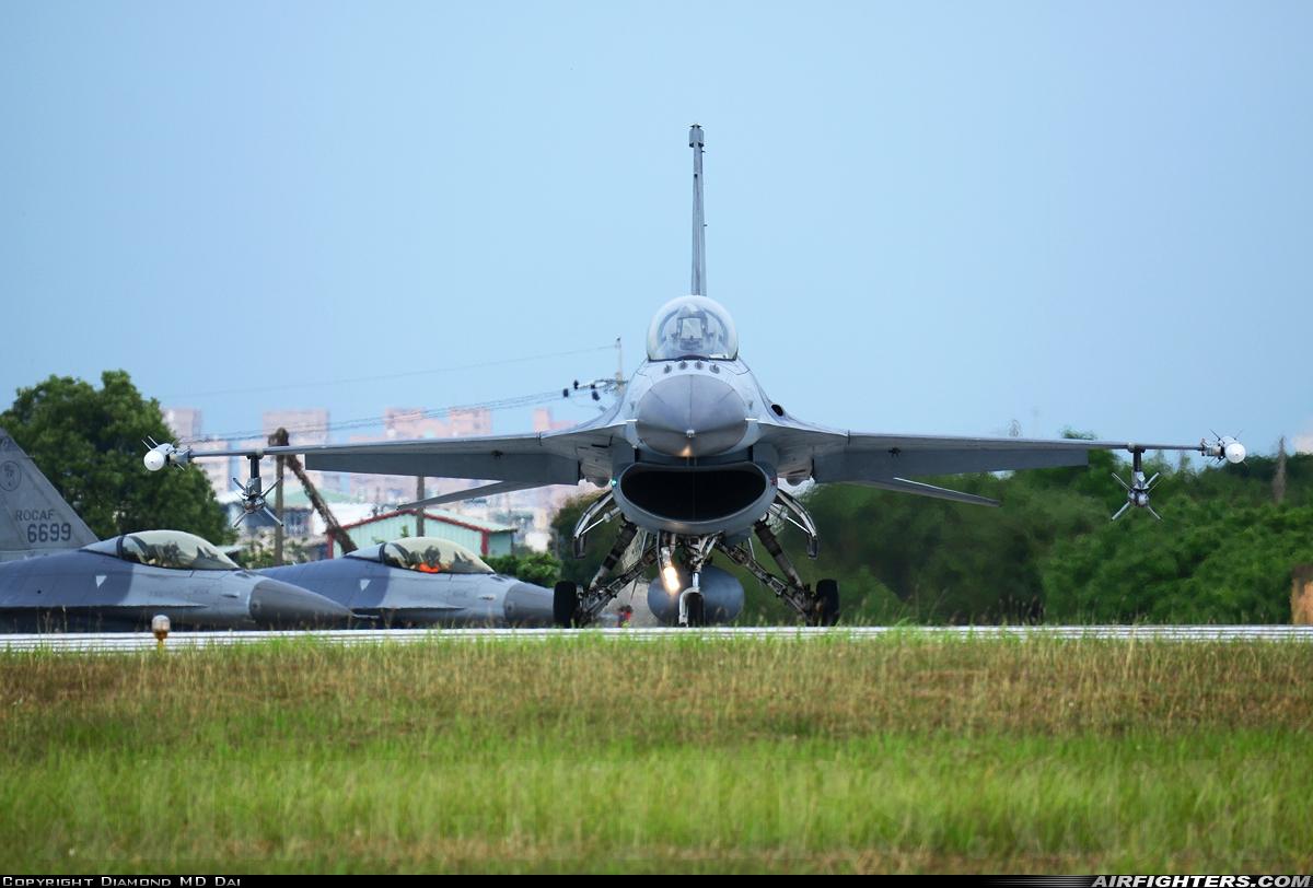 Taiwan - Air Force General Dynamics F-16A Fighting Falcon 6627 at Chiayi (CYI / RCKU), Taiwan