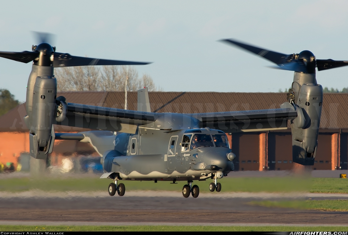 USA - Air Force Bell / Boeing CV-22B Osprey 12-0064 at Mildenhall (MHZ / GXH / EGUN), UK