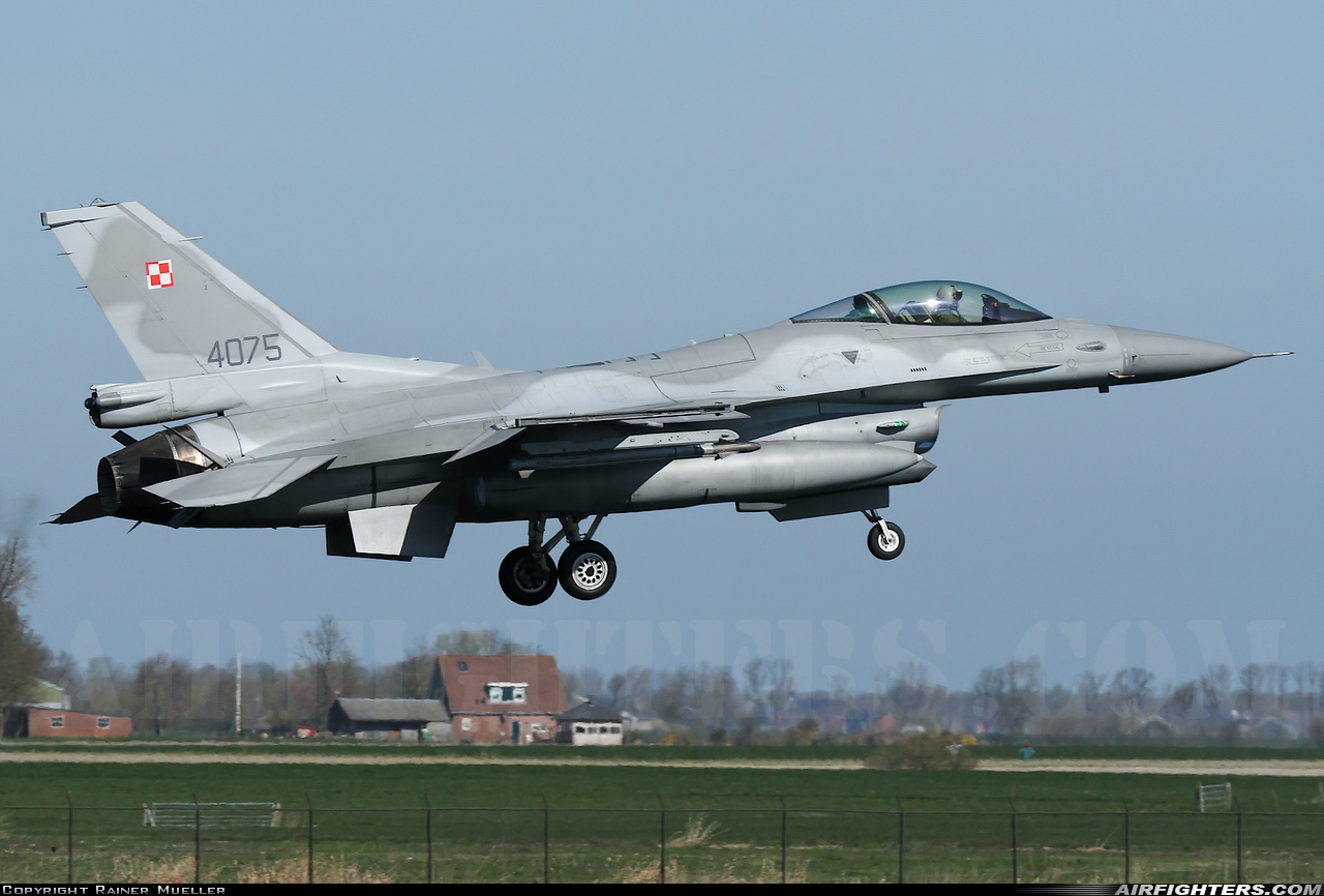 Poland - Air Force General Dynamics F-16C Fighting Falcon 4075 at Leeuwarden (LWR / EHLW), Netherlands