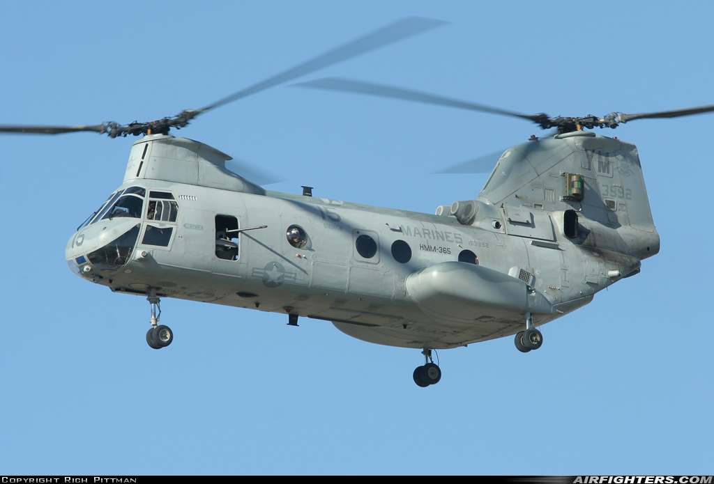 USA - Marines Boeing Vertol CH-46E Sea Knight (107-II) 153952 at Yuma - MCAS / Int. (NYL / KNYL), USA