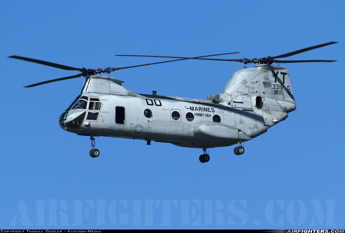 USA - Marines Boeing Vertol CH-46E Sea Knight (107-II) 153316 at San Diego - North Island NAS / Halsey Field (NZY / KNZY), USA