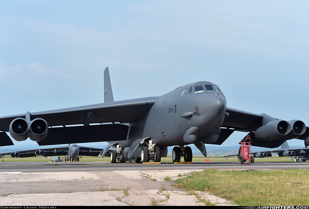 USA - Air Force Boeing B-52H Stratofortress 60-0004 at Rapid City-Ellsworth AFB (RCA/KRCA), USA