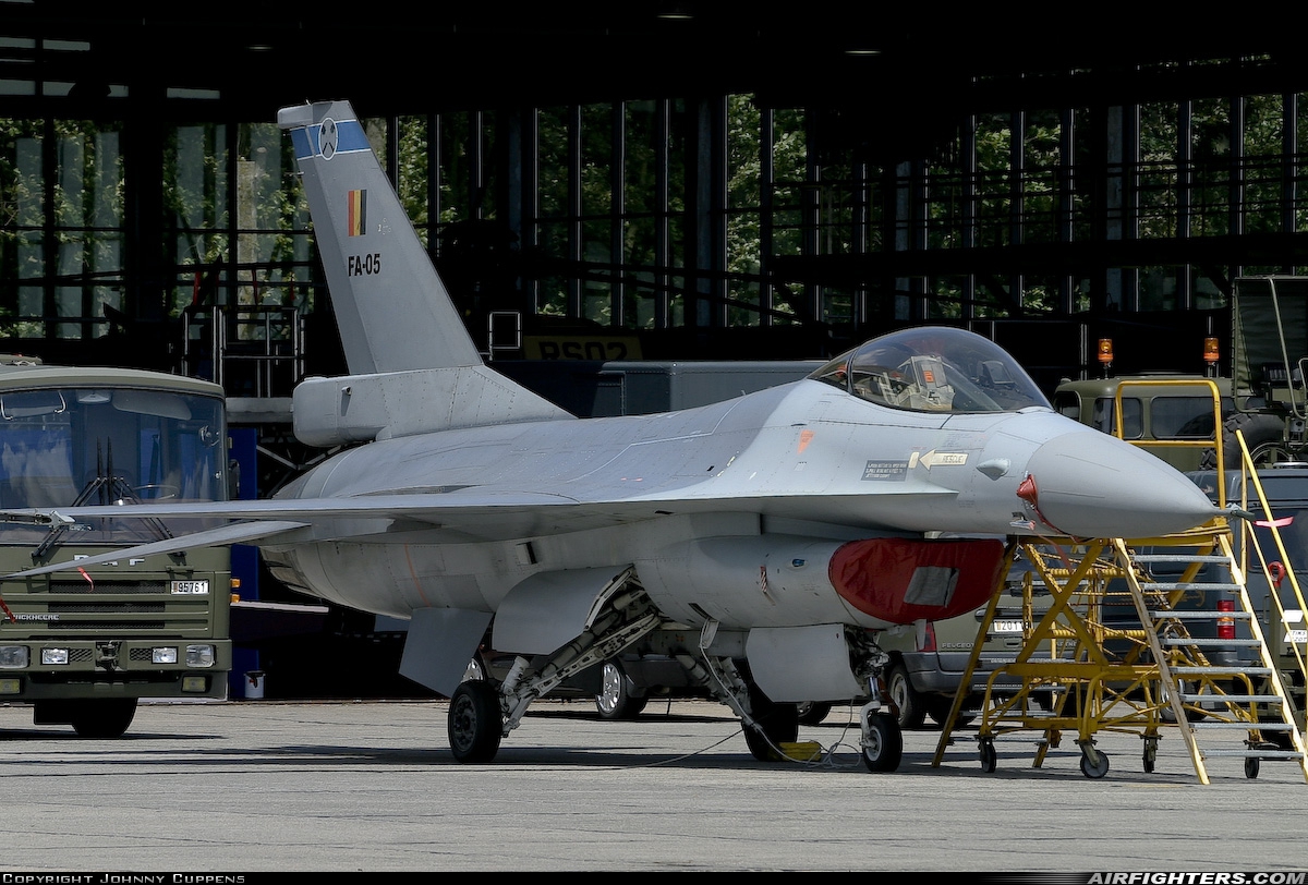 Belgium - Air Force General Dynamics F-16A Fighting Falcon FA-05 at Koksijde (EBFN), Belgium