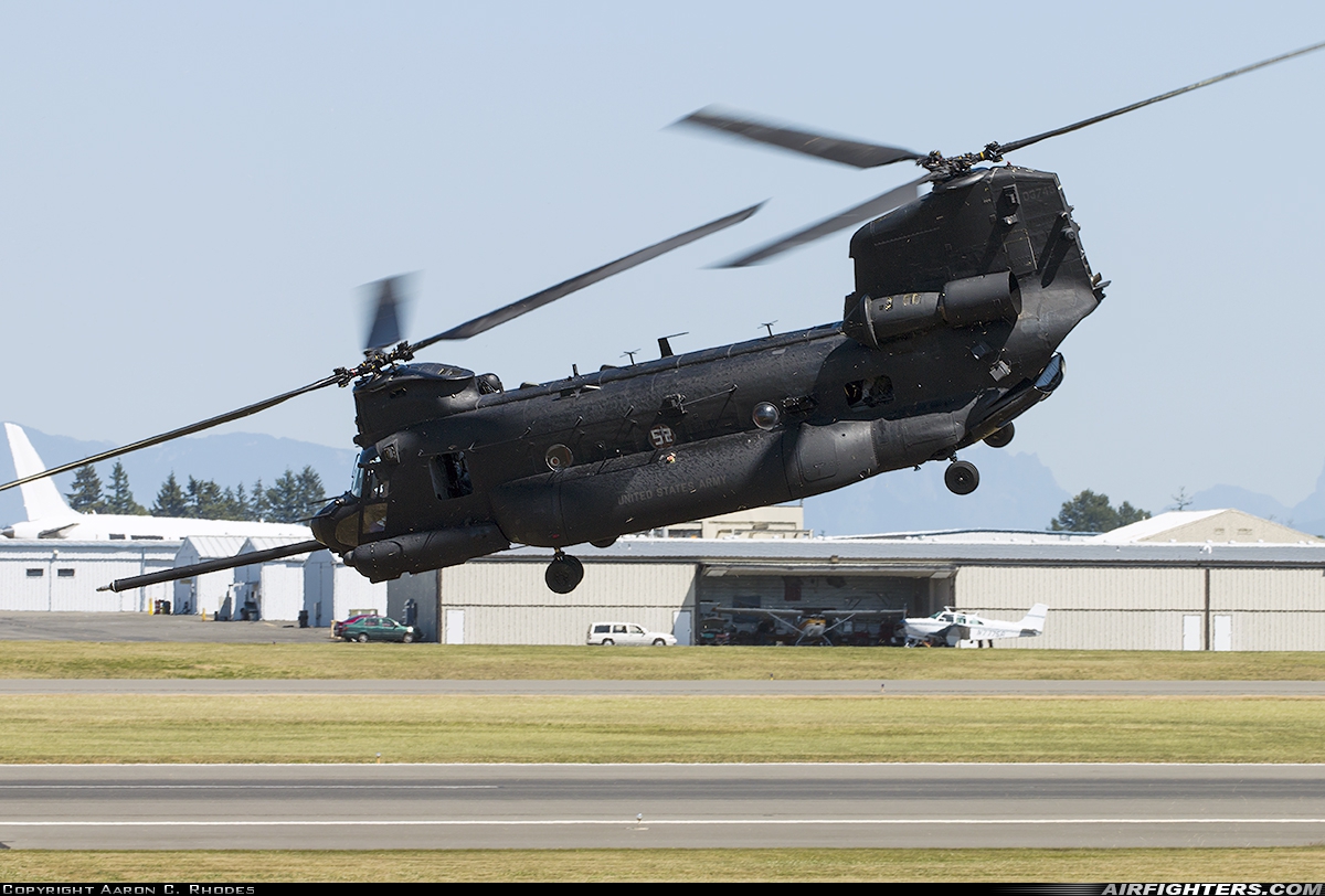 USA - Army Boeing Vertol MH-47G Chinook 04-03745 at Everett - Snohomish County / Paine Field (PAE / KPAE), USA