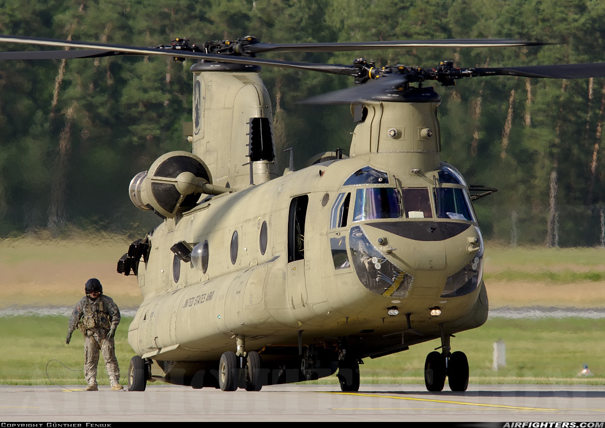 USA - Army Boeing Vertol CH-47F Chinook 06-08030 at Nuremberg (NUE / EDDN), Germany
