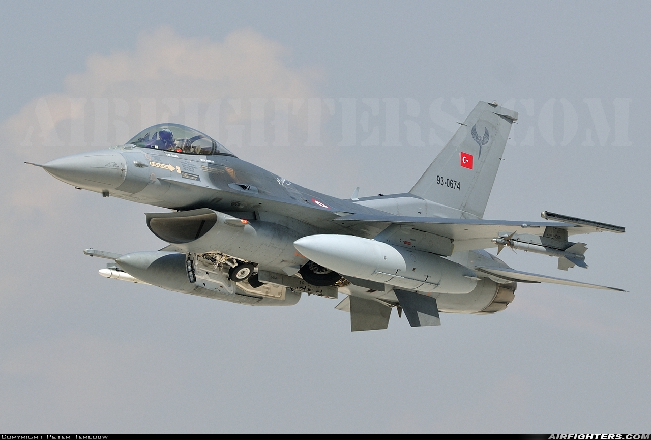 Türkiye - Air Force General Dynamics F-16C Fighting Falcon 93-0674 at Konya (KYA / LTAN), Türkiye