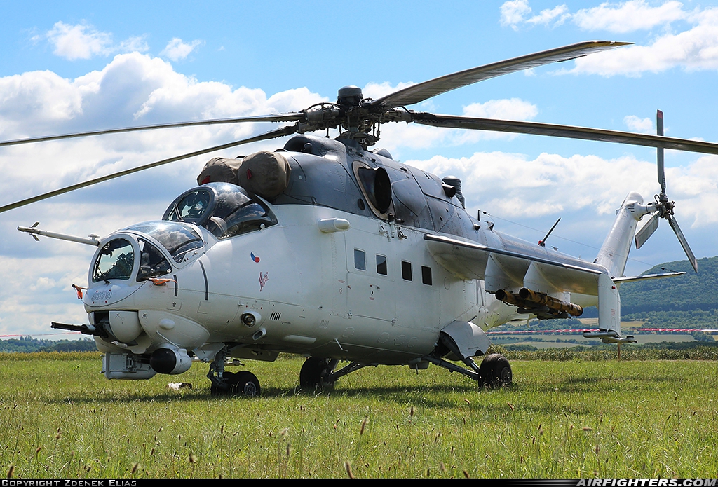 Czech Republic - Air Force Mil Mi-35 (Mi-24V) 3370 at Roudnice nad Labem (LKRO), Czech Republic