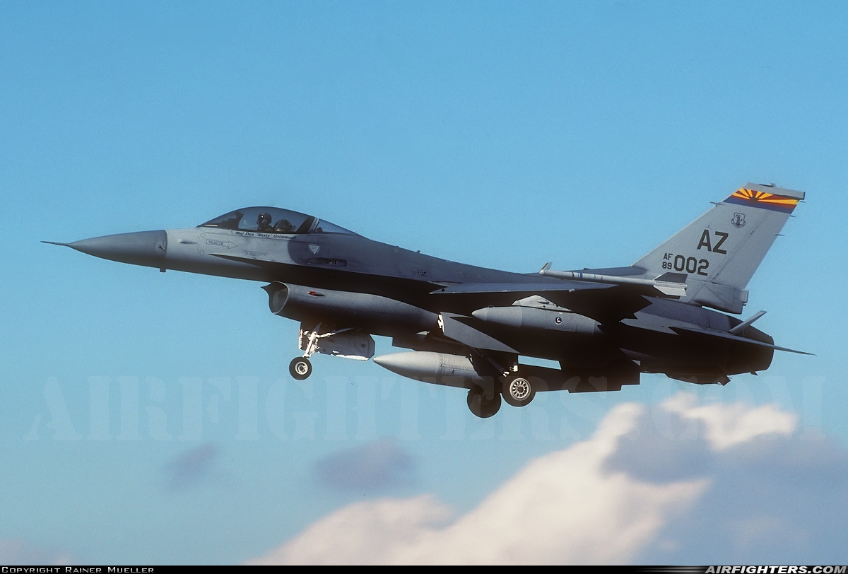 USA - Air Force General Dynamics F-16C Fighting Falcon 89-2002 at Klamath Falls - Kingsley Field (LMT / KLMT), USA