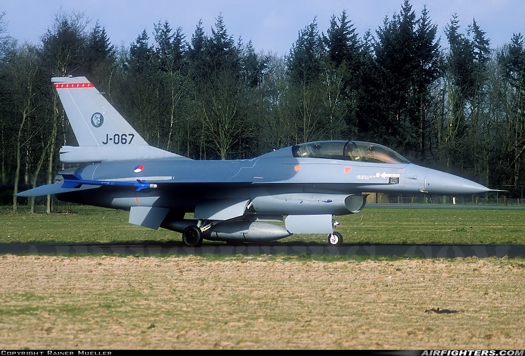 Netherlands - Air Force General Dynamics F-16B Fighting Falcon J-067 at Enschede - Twenthe (ENS / EHTW), Netherlands