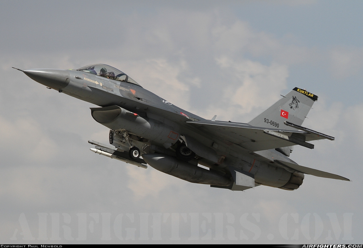 Türkiye - Air Force General Dynamics F-16C Fighting Falcon 93-0690 at Konya (KYA / LTAN), Türkiye