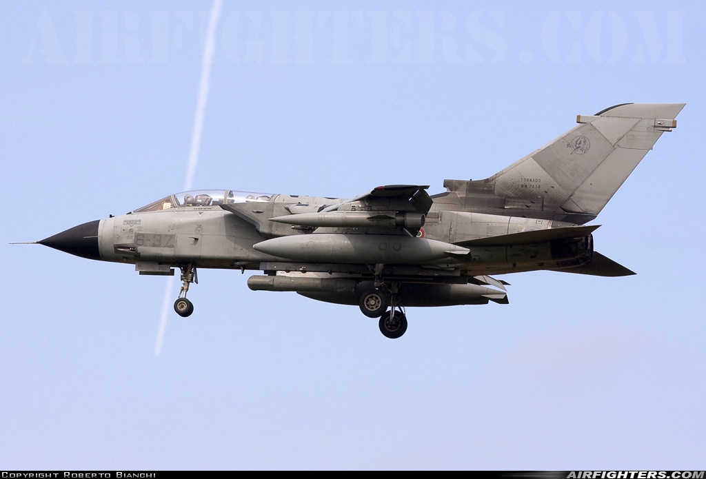 Italy - Air Force Panavia Tornado IDS MM7038 at Ghedi (- Tenente Luigi Olivari) (LIPL), Italy