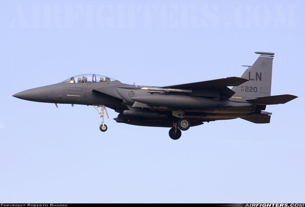 USA - Air Force McDonnell Douglas F-15E Strike Eagle 97-0220 at Ghedi (- Tenente Luigi Olivari) (LIPL), Italy