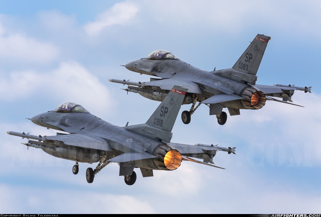 USA - Air Force General Dynamics F-16C Fighting Falcon 92-3918 at Lask (EPLK), Poland