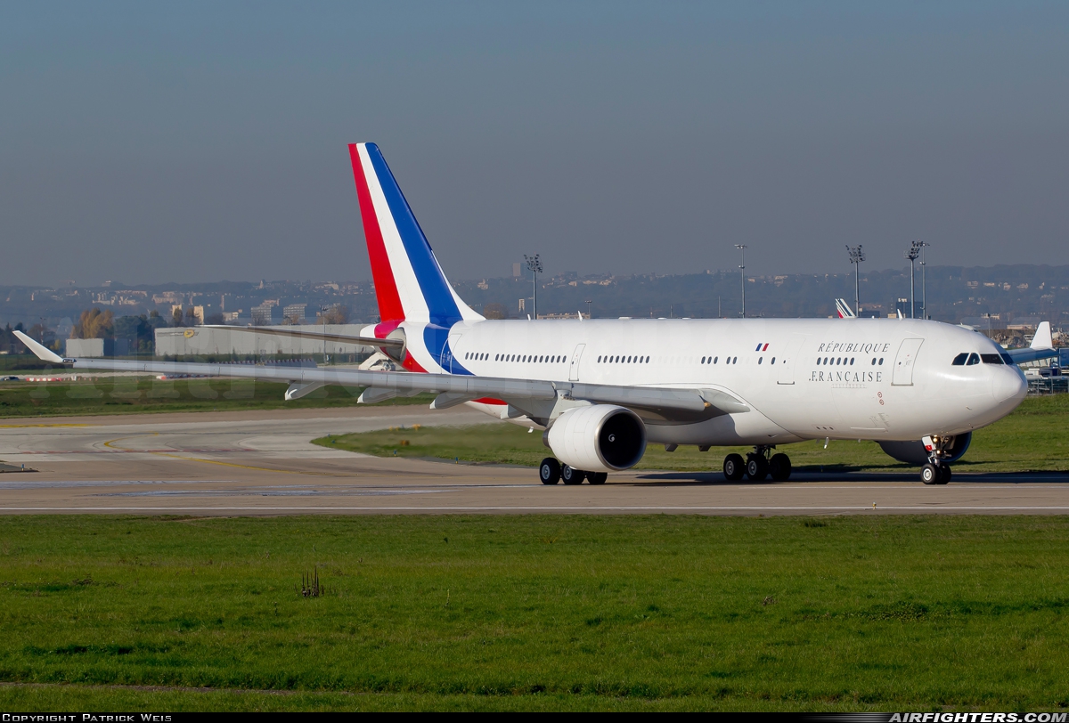 France - Air Force Airbus A330-223 F-RARF at Paris - Orly (ORY / LFPO), France