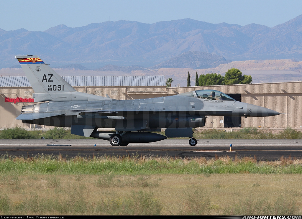 USA - Air Force General Dynamics F-16C Fighting Falcon 89-2091 at Tucson - Int. (TUS / KTUS), USA