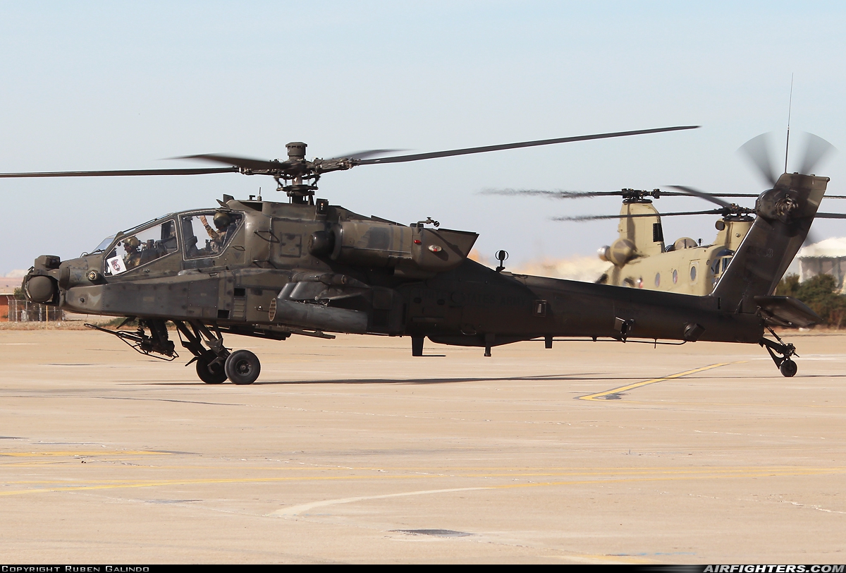USA - Army McDonnell Douglas AH-64D Apache Longbow 04-05453 at Zaragoza (ZAZ / LEZG), Spain