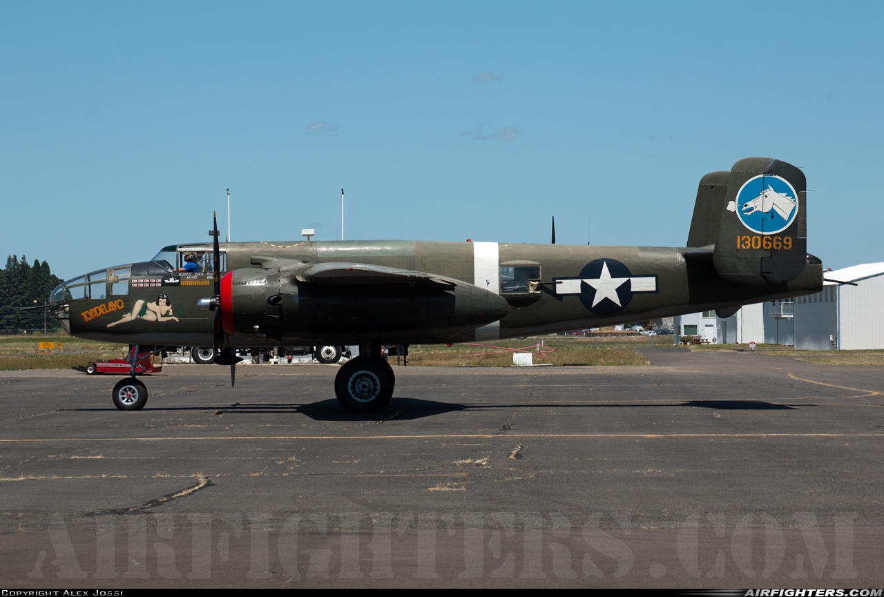 Private - Collings Foundation North American B-25J Mitchell NL3476G at Aurora - State Airport (UAO / KUAO), USA
