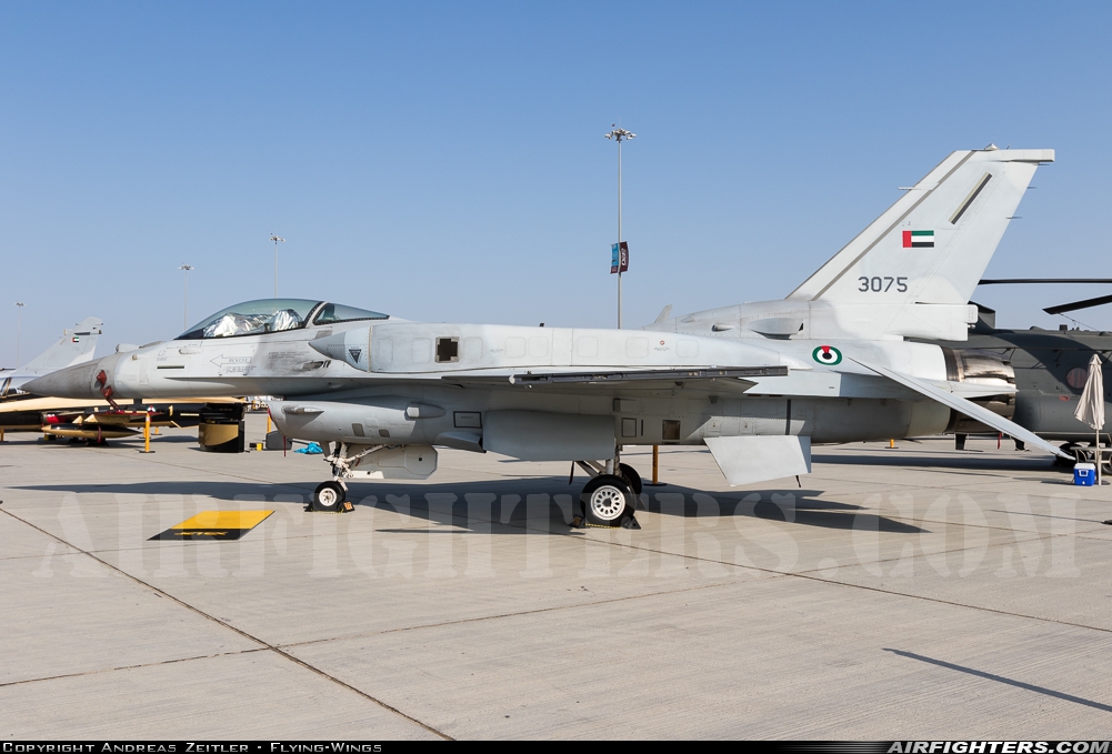 United Arab Emirates - Air Force Lockheed Martin F-16E Fighting Falcon 3075 at Jebel Ali (Dubai) - Al Maktoum Int. (DWC / OMDW), United Arab Emirates