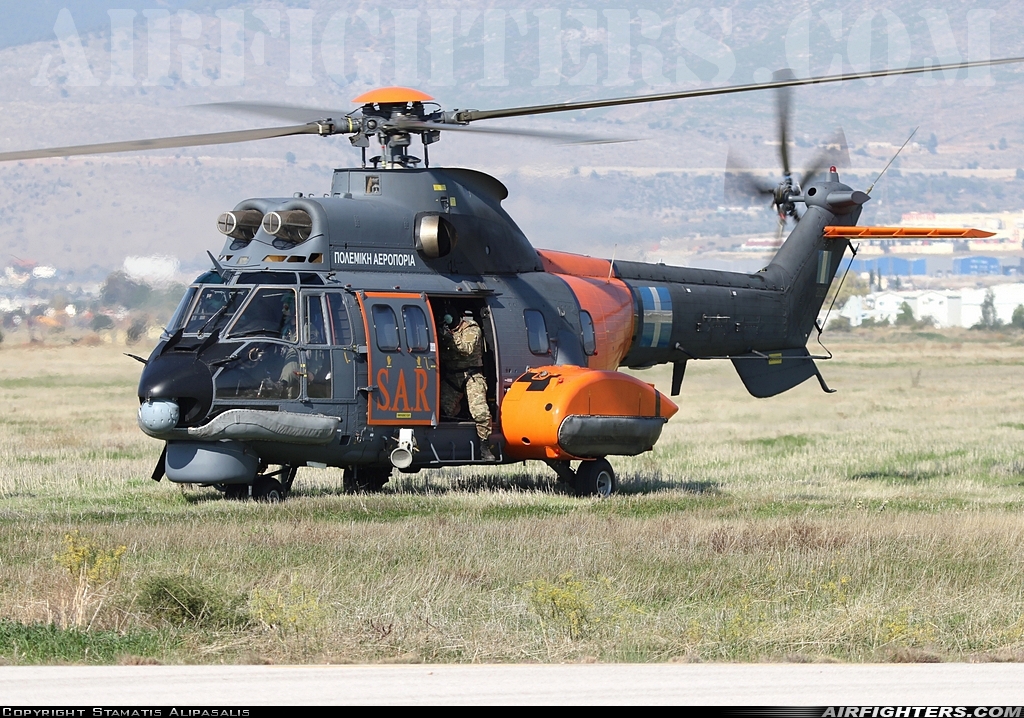 Greece - Air Force Aerospatiale AS-332C1 Super Puma 2520 at Elefsís (LGEL), Greece