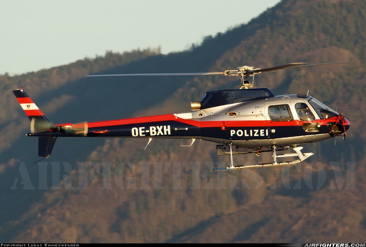 Austria - Police Aerospatiale AS-350B1 Ecureuil OE-BXH at Salzburg - W.A. Mozart (Maxglan) (SZG / LOWS), Austria