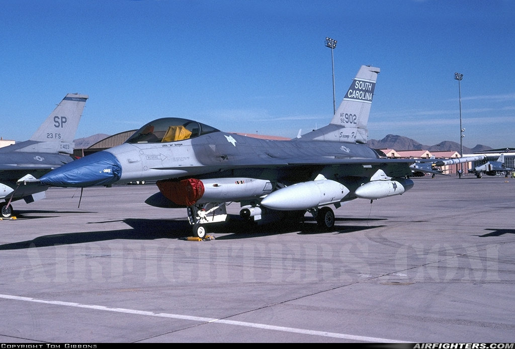 USA - Air Force General Dynamics F-16C Fighting Falcon 92-3902 at Las Vegas - Nellis AFB (LSV / KLSV), USA