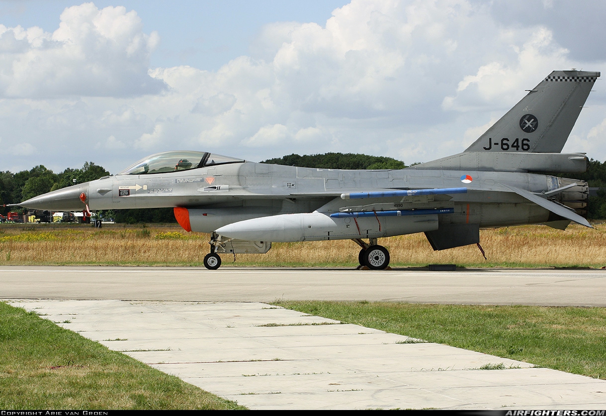 Netherlands - Air Force General Dynamics F-16AM Fighting Falcon J-646 at Uden - Volkel (UDE / EHVK), Netherlands