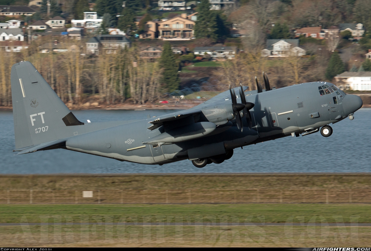 USA - Air Force Lockheed Martin HC-130J Hercules (L-382) 09-5707 at Portland - Int. (PDX / KPDX), USA