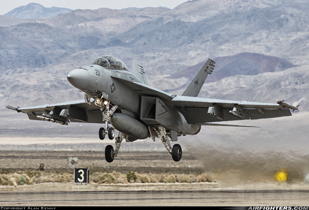 USA - Navy Boeing F/A-18F Super Hornet 166927 at China Lake - NAWS / Armitage Field (NID), USA