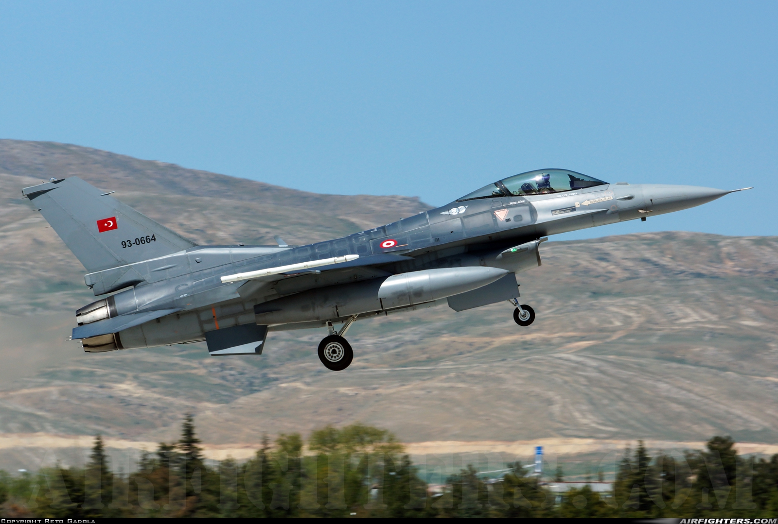Türkiye - Air Force General Dynamics F-16C Fighting Falcon 93-0664 at Konya (KYA / LTAN), Türkiye