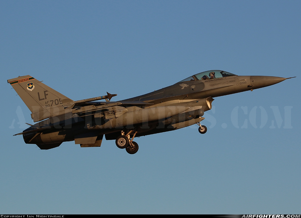 USA - Air Force General Dynamics F-16C Fighting Falcon 90-0705 at Glendale (Phoenix) - Luke AFB (LUF / KLUF), USA