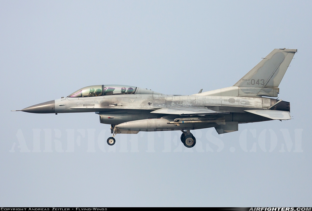 South Korea - Air Force General Dynamics KF-16D Fighting Falcon 92-043 at Chongju Int. (CJJ / RKTU), South Korea