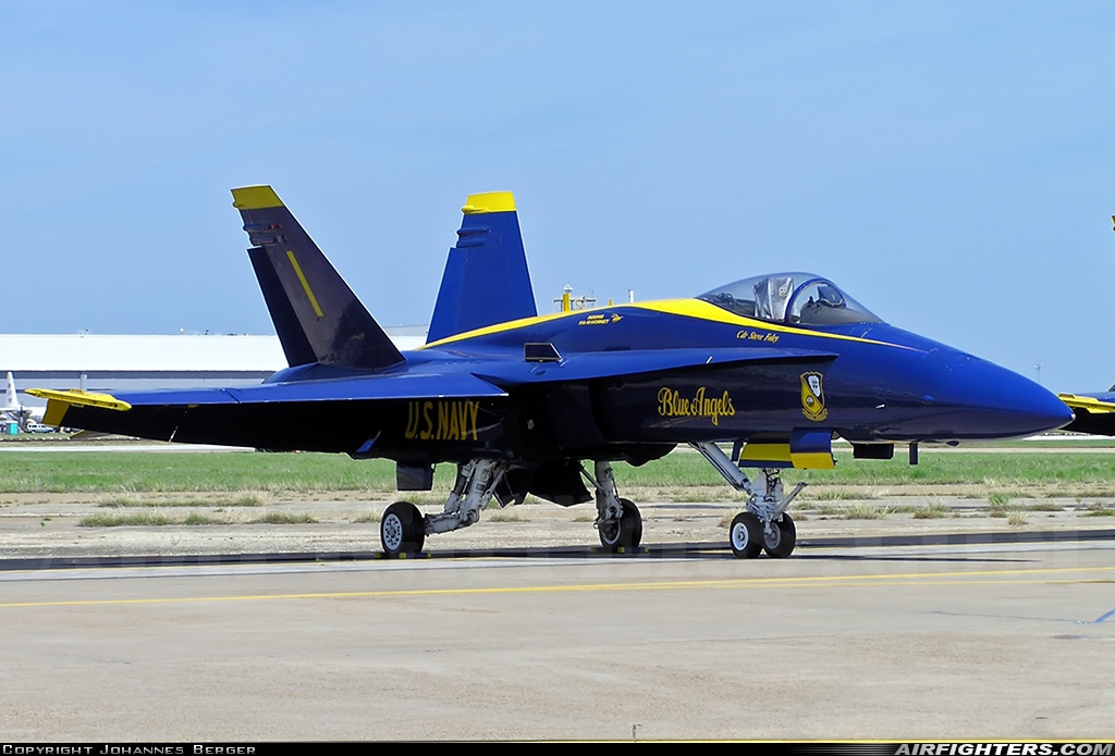 USA - Navy McDonnell Douglas F/A-18A Hornet 161967 at Fort Worth - NAS JRB / Carswell Field (AFB) (NFW / KFWH), USA