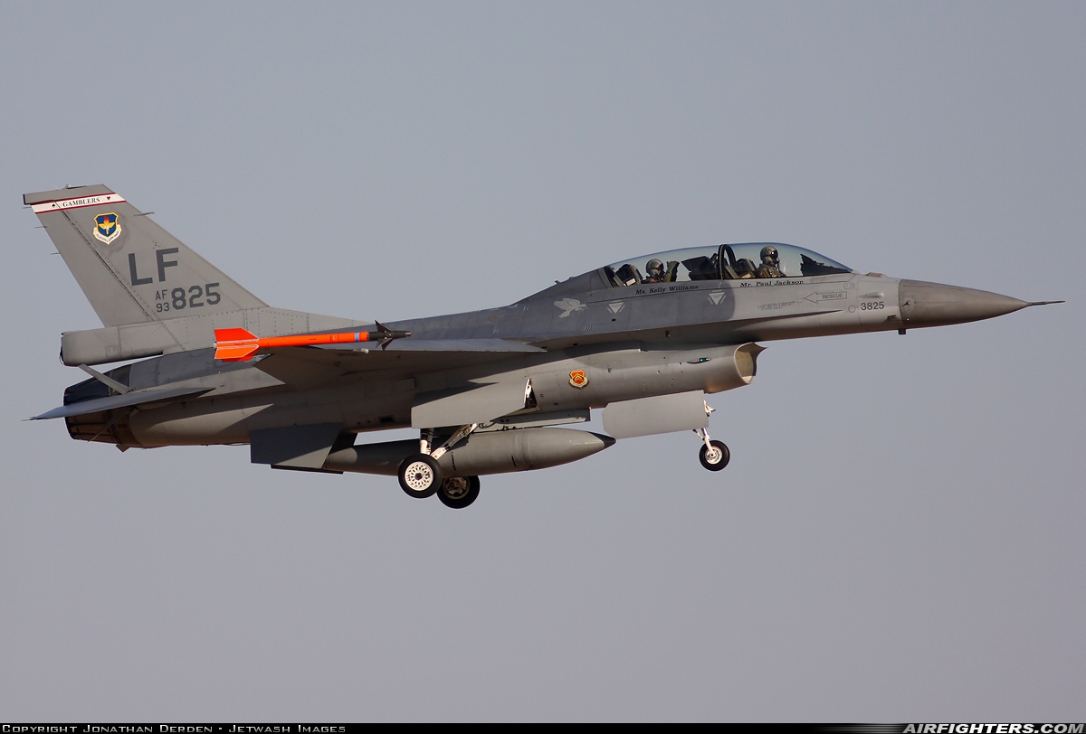 USA - Air Force General Dynamics F-16B Fighting Falcon 93-0825 at Glendale (Phoenix) - Luke AFB (LUF / KLUF), USA