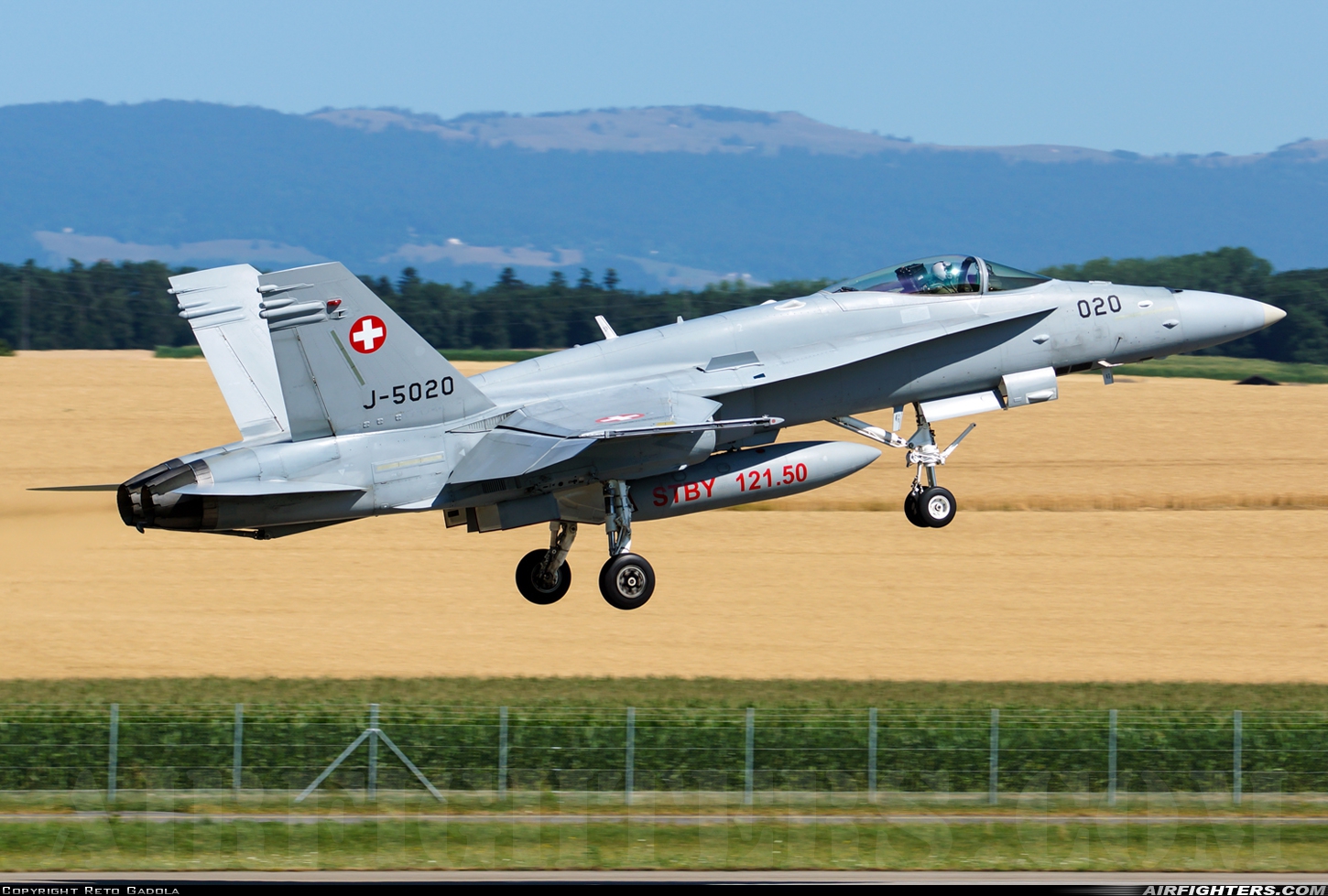 Switzerland - Air Force McDonnell Douglas F/A-18C Hornet J-5020 at Payerne (LSMP), Switzerland
