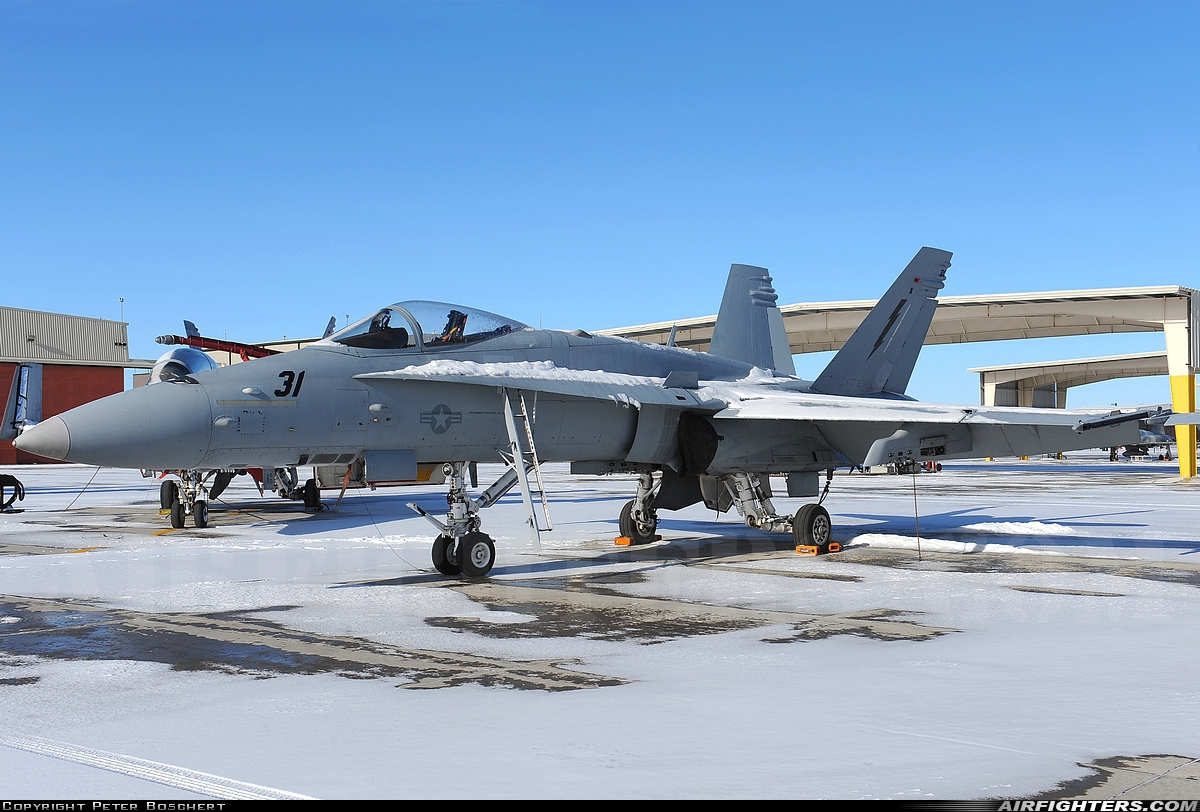 USA - Navy McDonnell Douglas F/A-18C Hornet 163718 at Fallon - Fallon NAS (NFL / KNFL), USA