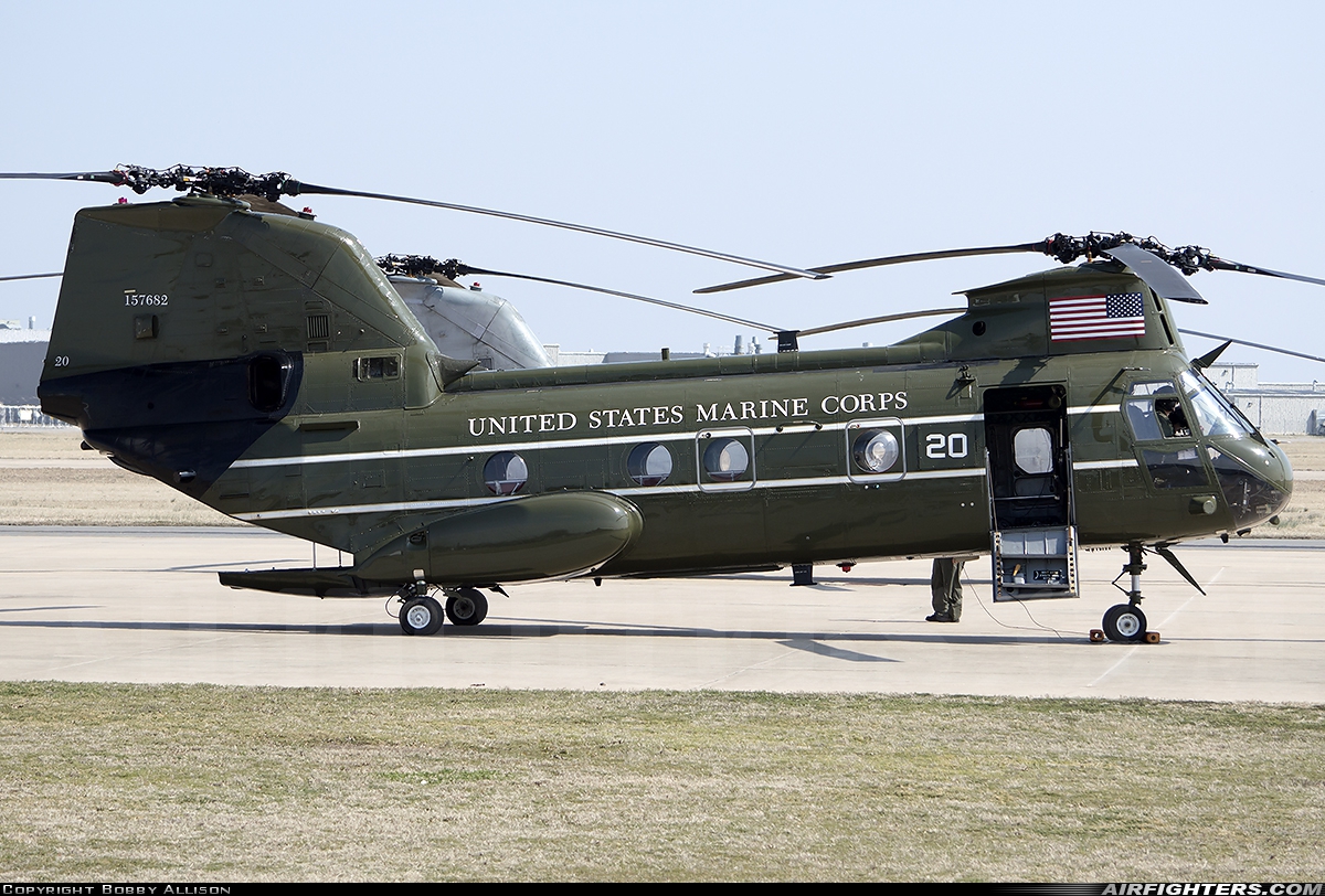 USA - Marines Boeing Vertol CH-46E Sea Knight (107-II) 157682 at Little Rock National Airport (KLIT), USA