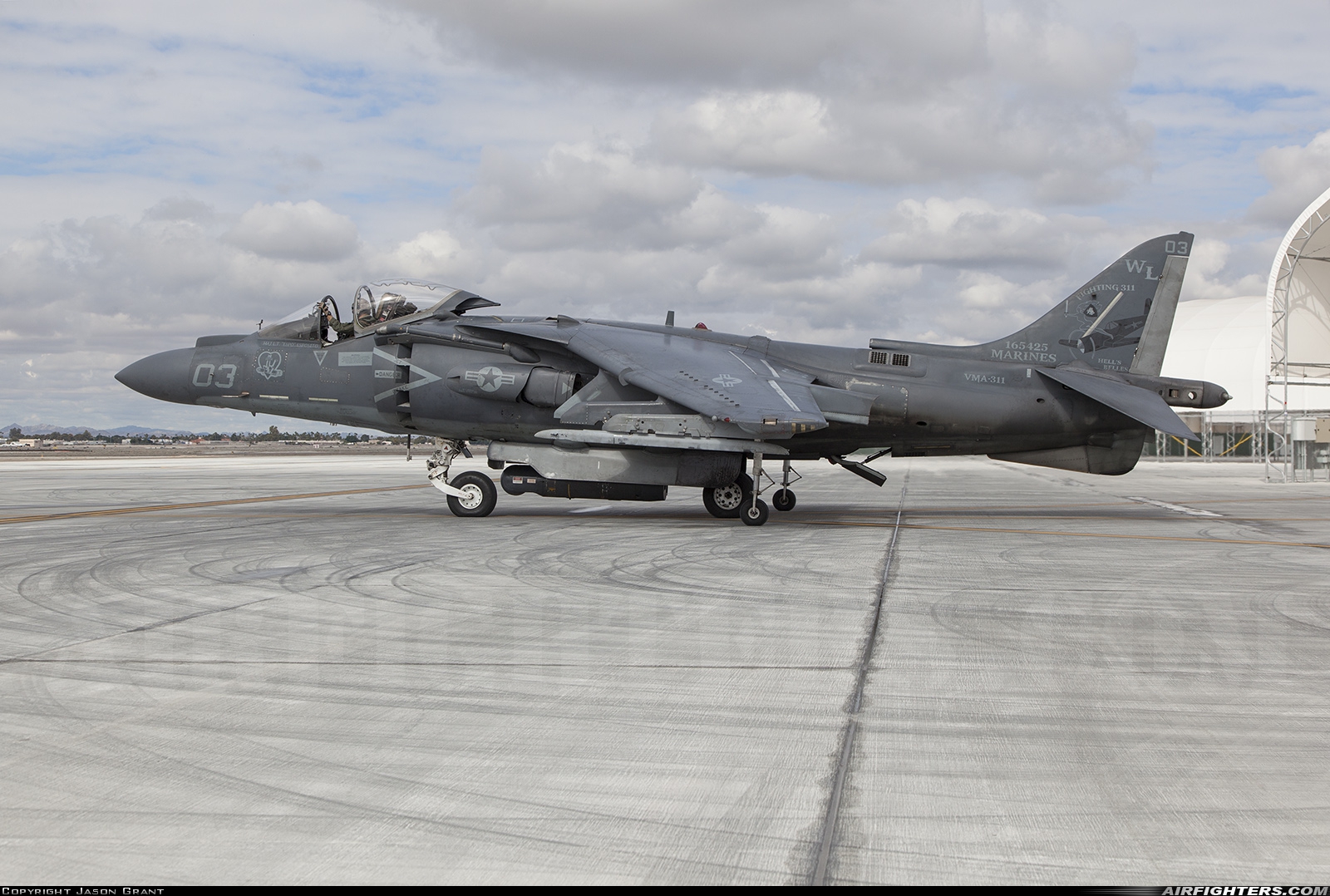 USA - Marines McDonnell Douglas AV-8B Harrier II 165425 at Yuma - MCAS / Int. (NYL / KNYL), USA