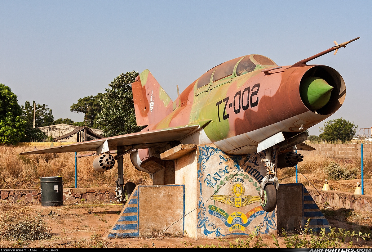 Mali - Air Force Mikoyan-Gurevich MiG-21UM TZ-376 at Bamako - Modibo Keita (Senou) (BKO / GABS), Mali