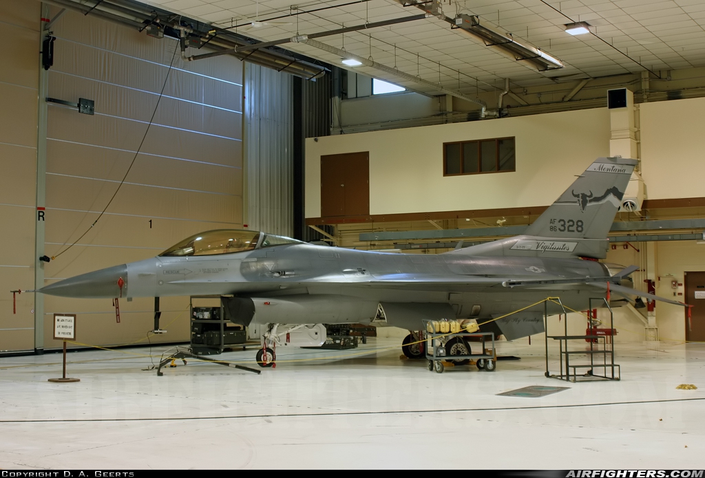 USA - Air Force General Dynamics F-16C Fighting Falcon 86-0328 at Great Falls - International (GTF / KGTF), USA