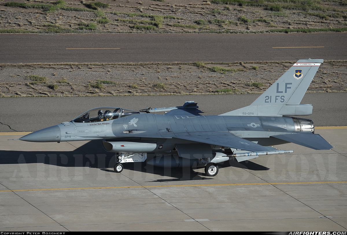 USA - Air Force General Dynamics F-16A Fighting Falcon 93-0711 at Glendale (Phoenix) - Luke AFB (LUF / KLUF), USA