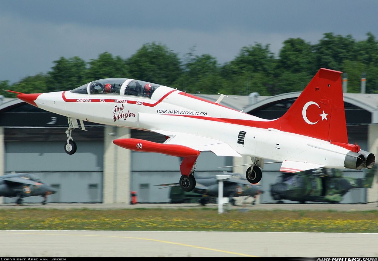 Türkiye - Air Force Canadair NF-5B-2000 (CL-226) 71-4020 at Breda - Gilze-Rijen (GLZ / EHGR), Netherlands