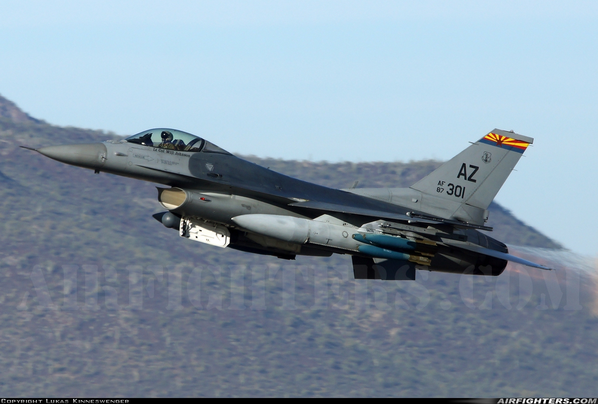 USA - Air Force General Dynamics F-16C Fighting Falcon 87-0301 at Tucson - Int. (TUS / KTUS), USA