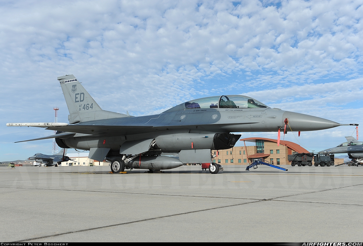 USA - Air Force General Dynamics F-16D Fighting Falcon 91-0464 at Edwards - AFB (EDW / KEDW), USA