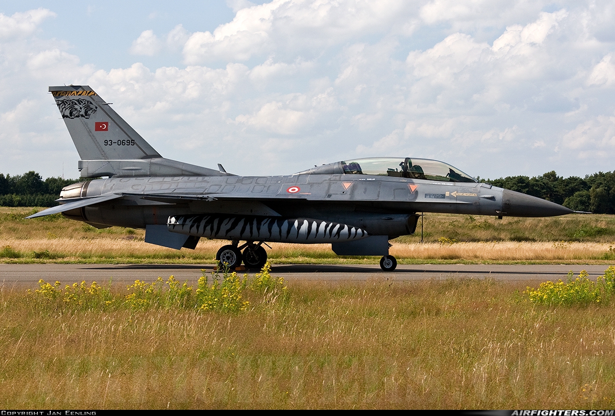 Türkiye - Air Force General Dynamics F-16D Fighting Falcon 93-0695 at Kleine Brogel (EBBL), Belgium