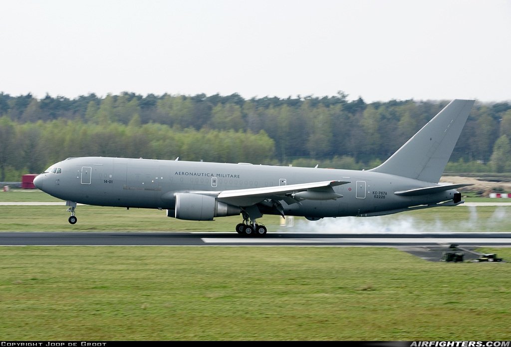 Italy - Air Force Boeing KC-767A (767-2EY/ER) MM62226 at Eindhoven (- Welschap) (EIN / EHEH), Netherlands