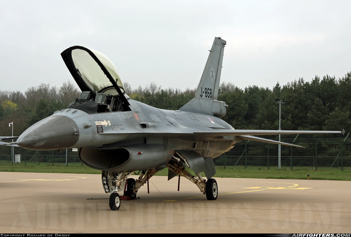 Netherlands - Air Force General Dynamics F-16AM Fighting Falcon J-868 at Uden - Volkel (UDE / EHVK), Netherlands