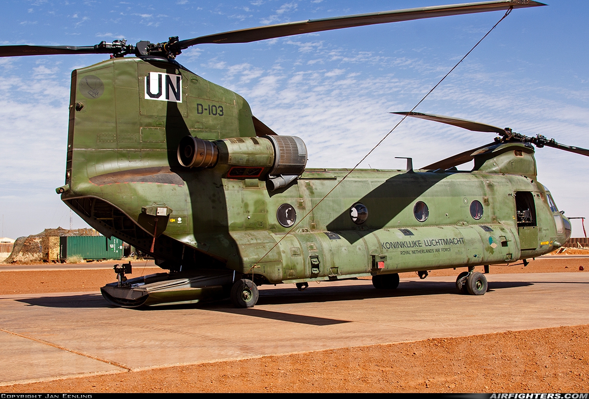 Netherlands - Air Force Boeing Vertol CH-47D Chinook D-103 at Gao - Korogoussou (GAQ / GAGO), Mali