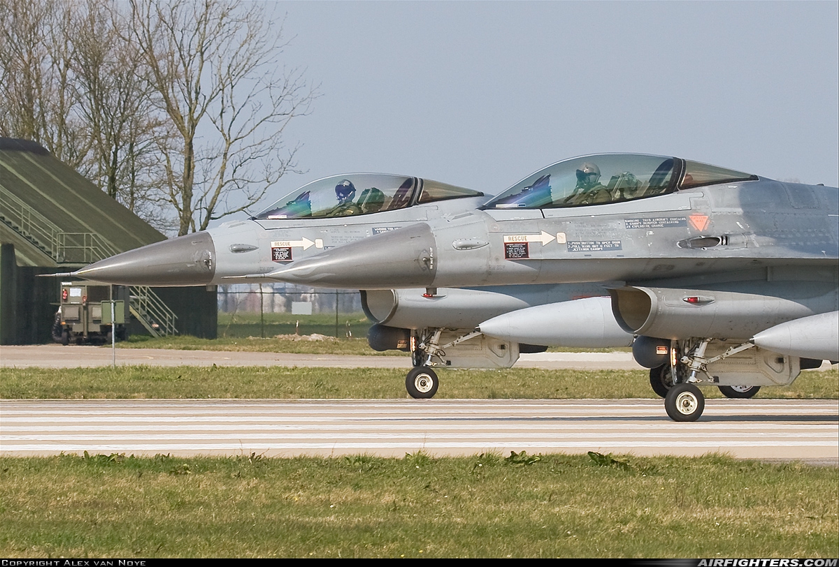 Netherlands - Air Force General Dynamics F-16AM Fighting Falcon J-616 at Leeuwarden (LWR / EHLW), Netherlands