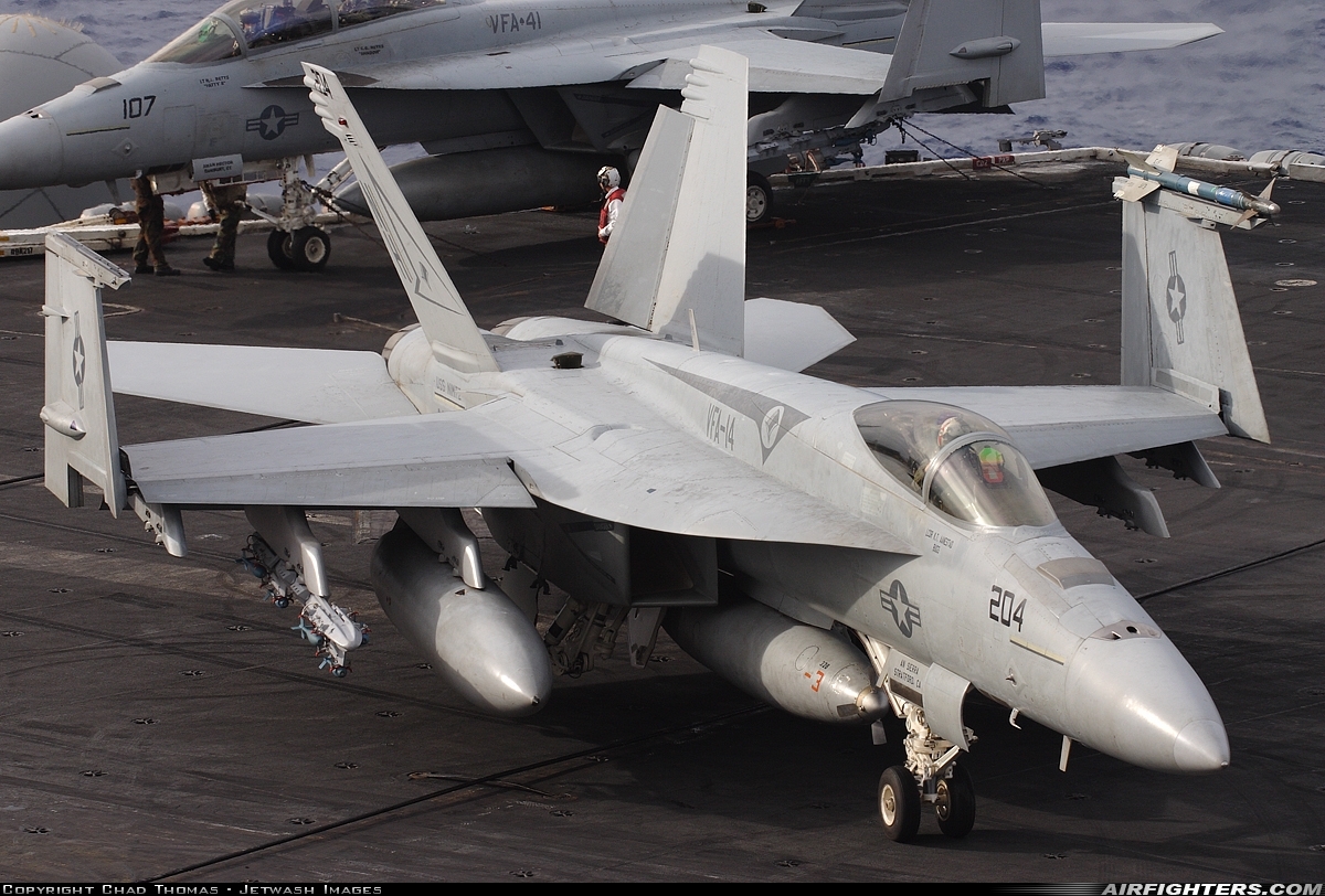 USA - Navy Boeing F/A-18E Super Hornet 166432 at Off-Airport - Pacific Ocean, International Airspace